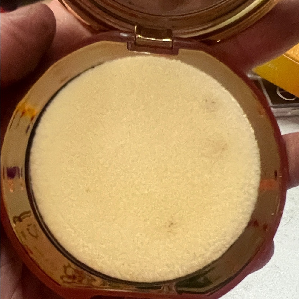 Makeup bundle - Picture 4 of 6